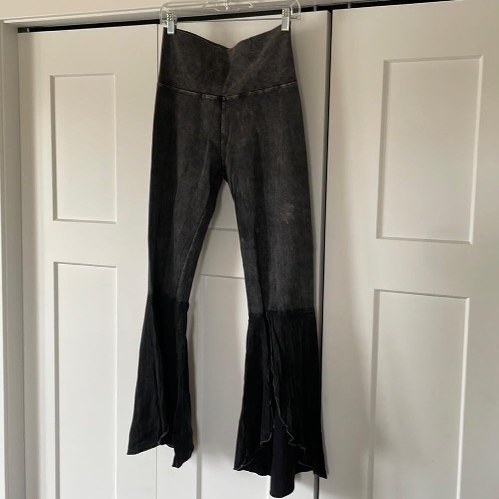 Dressy leggings
